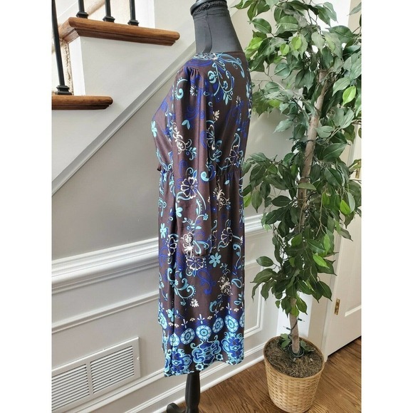 Hypnotized Floral Long Sleeve V-Neck Dress - Picture 7 of 10